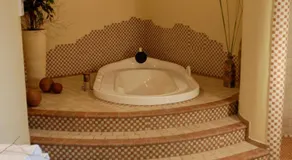 Hotel Dolomiten - Image 2