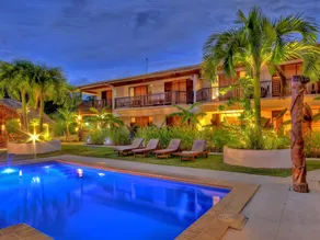 Tropicana Lagoon Apartments - Image 3