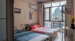 Showbiz Hostel - Image 2