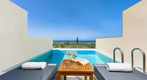 Helena's Aether Suites - Seaview & Heated Infinity Pool - Image 5