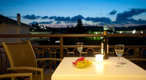 Georgio Seaside Hotel - Image 2