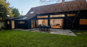 The Coach House, Hambledon - Image 5