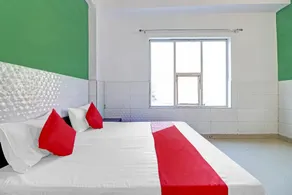 OYO 84369 Hotel RK Palace - Image 2