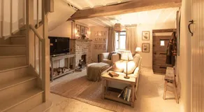 Church View Cottage in the Cotswolds - Image 2