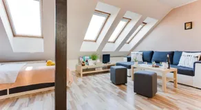 Jane's Charming Apartment - Image 2