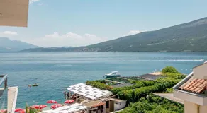 Beachfront Bliss - Image 3