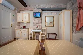 Residence MARCO POLO Centro Storico - Image 5