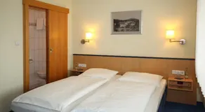 Hotel garni Zum Drosten - Image 2