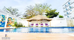 Hotel Petit Brussel Resort - Image 2