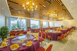 Xinghe International Hotel - Image 3