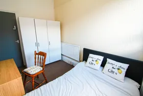 Central Bolton Accommodation - Image 3