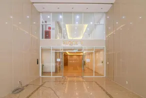 Sky Center Apartments Near The Airport - Image 4
