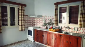 Artemonahi Traditional Cosy House - Image 5