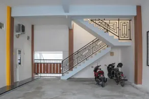 RedDoorz Syariah near Suncity Mall Madiun - Image 4