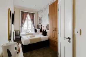 Mina Hotel - Image 2