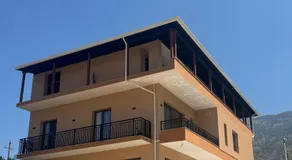 Riverside Villa - Image 2
