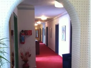 Hotel Garni Regent - Image 3