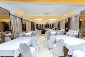 West End Hotel Opp Bombay Hospital - Image 3