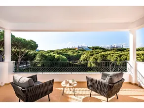Large villa with swimming pool within walking distance to the beach - Image 5