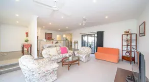 Spacious 3Bd n Pool family holiday home TF2223 - Image 2