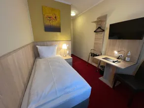 Palm Premium Hotel & Apartments - Image 2