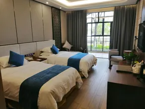 Donghu Hotel - Image 2