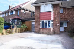 Lovely Apartment with free parking - Image 5