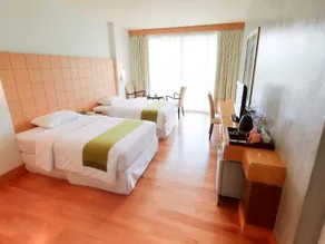 Uniland Golf & Resort - Image 2