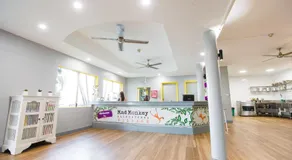 Mad Monkey Village - Image 2