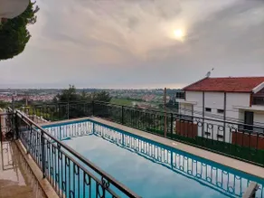 Villa with private pool - Image 2