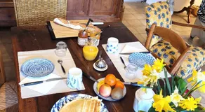 Chambre des lutins chaleureuse 1-3 pers avec petit-déjeuner maison & jardin - Image 5