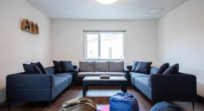 THE SUN LOUNGE - Image 4