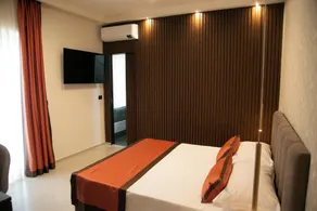 Ambrosia Room & Apartment - Image 1