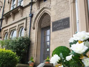 Ashfield Hotel - Image 1