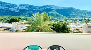 Hoteltype Penthouse 2 Beds, Parking, WIFI & pool Stunning Views - Image 4