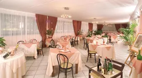 Ranch Hotel - Image 3