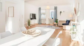 SpaceStays Apartment For 5 Zentrum WIFI HBF - Image 2