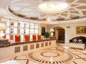 Huaxia Conifer Hotel - Image 5