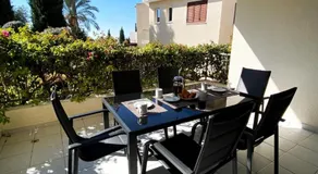 STAY Anthea Gardens - Calm Living - Image 3
