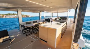 Sea Loft 480 - Image 2
