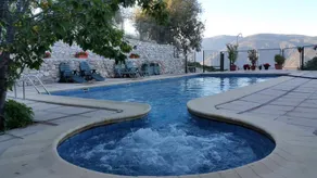 El Almendro - Image 2