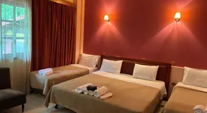 Margaret's Island Hotel - Image 2
