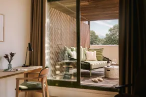 Woods Cove Inn - Image 2