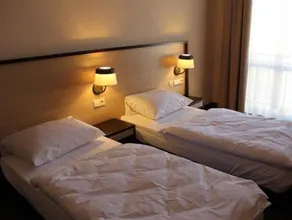 Hotel Lomsia - Image 3