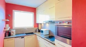 Appartement Élegant avec Balcon, Garage et WiFi en Bord de Mer - FR-1-92-889 - Image 4