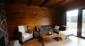 Twin Cabins / Cabanele Gemene - Image 4