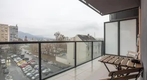 Waterfront City Azure Loft with FREE PARKING - Image 4
