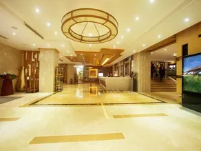 Phoenix Regalia Hotel (Chengdu Chunxi Road Taikoo Li Store) - Image 5