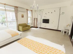 Blue Cotton Candy Guesthouse - Image 2