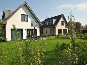 Home for Family  Pets - Image 2